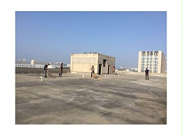 鲁蒙人将高分子卷材做到一丝不苟