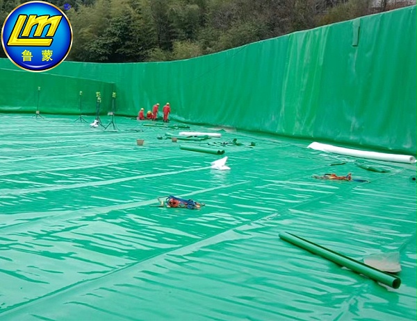 石油开采污水池TPO防渗膜施工技术要求